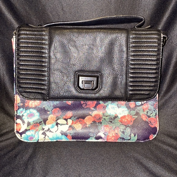 BCBG Other - BCBG Crossbody Shoulder Bag